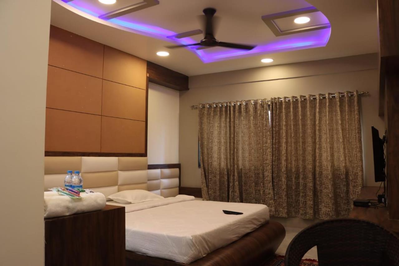 Pawan Executive Tuljapur Zewnętrze zdjęcie