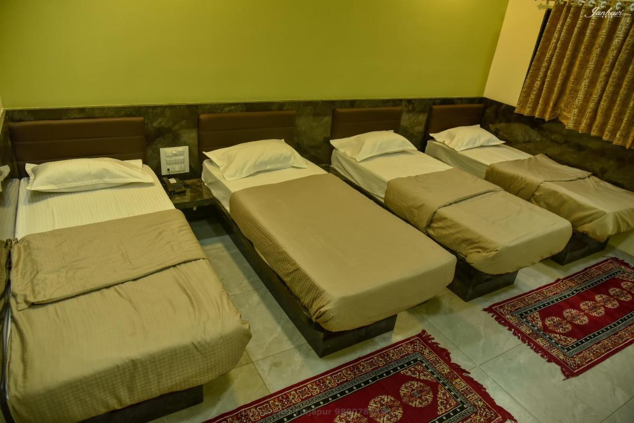 Pawan Executive Tuljapur Zewnętrze zdjęcie