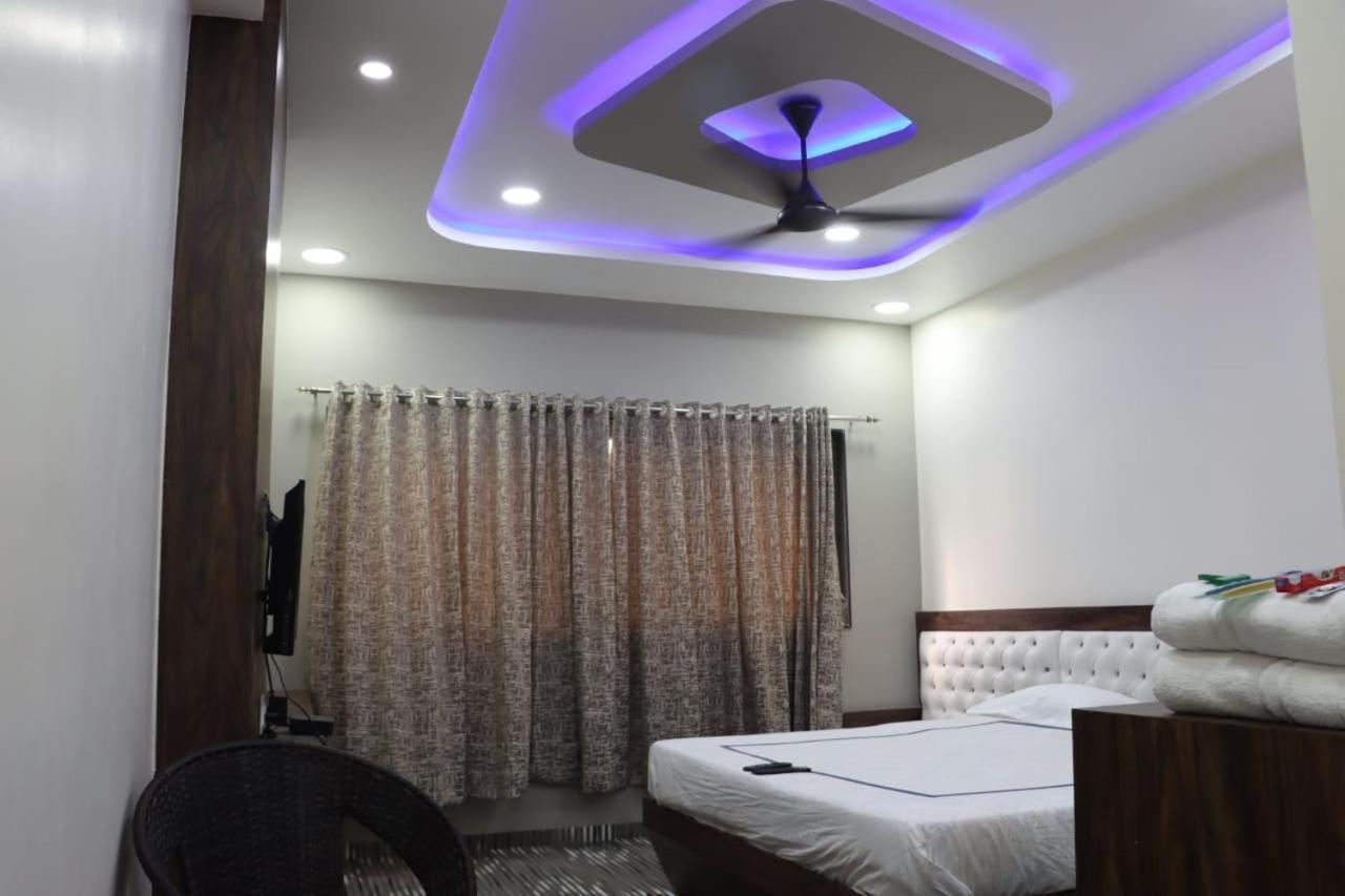 Pawan Executive Tuljapur Zewnętrze zdjęcie