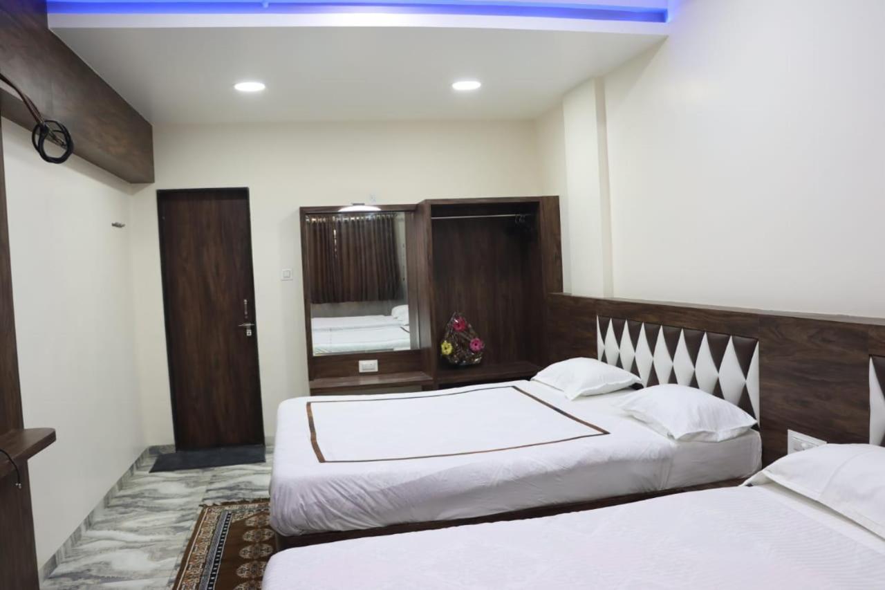 Pawan Executive Tuljapur Zewnętrze zdjęcie
