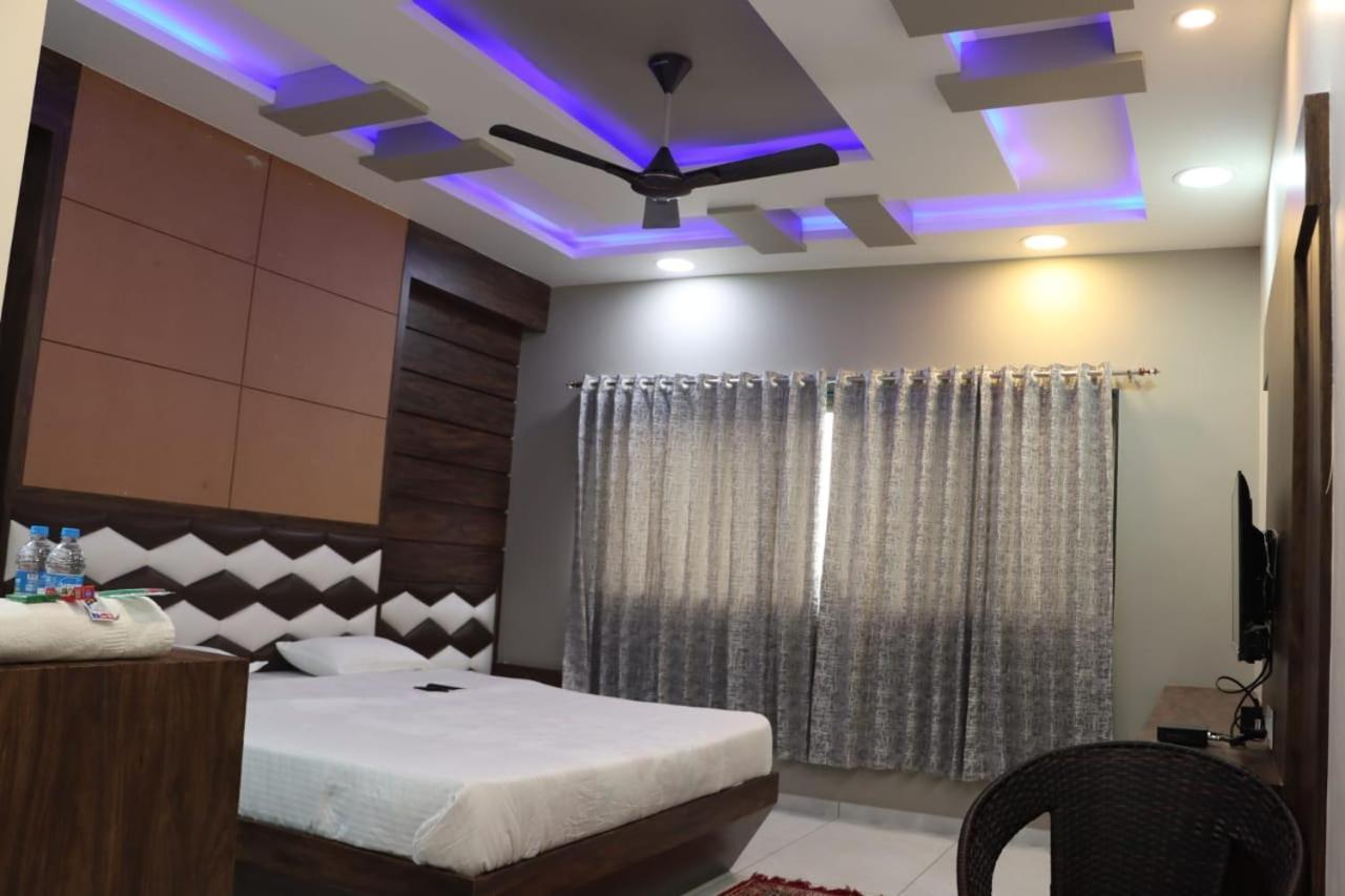 Pawan Executive Tuljapur Zewnętrze zdjęcie